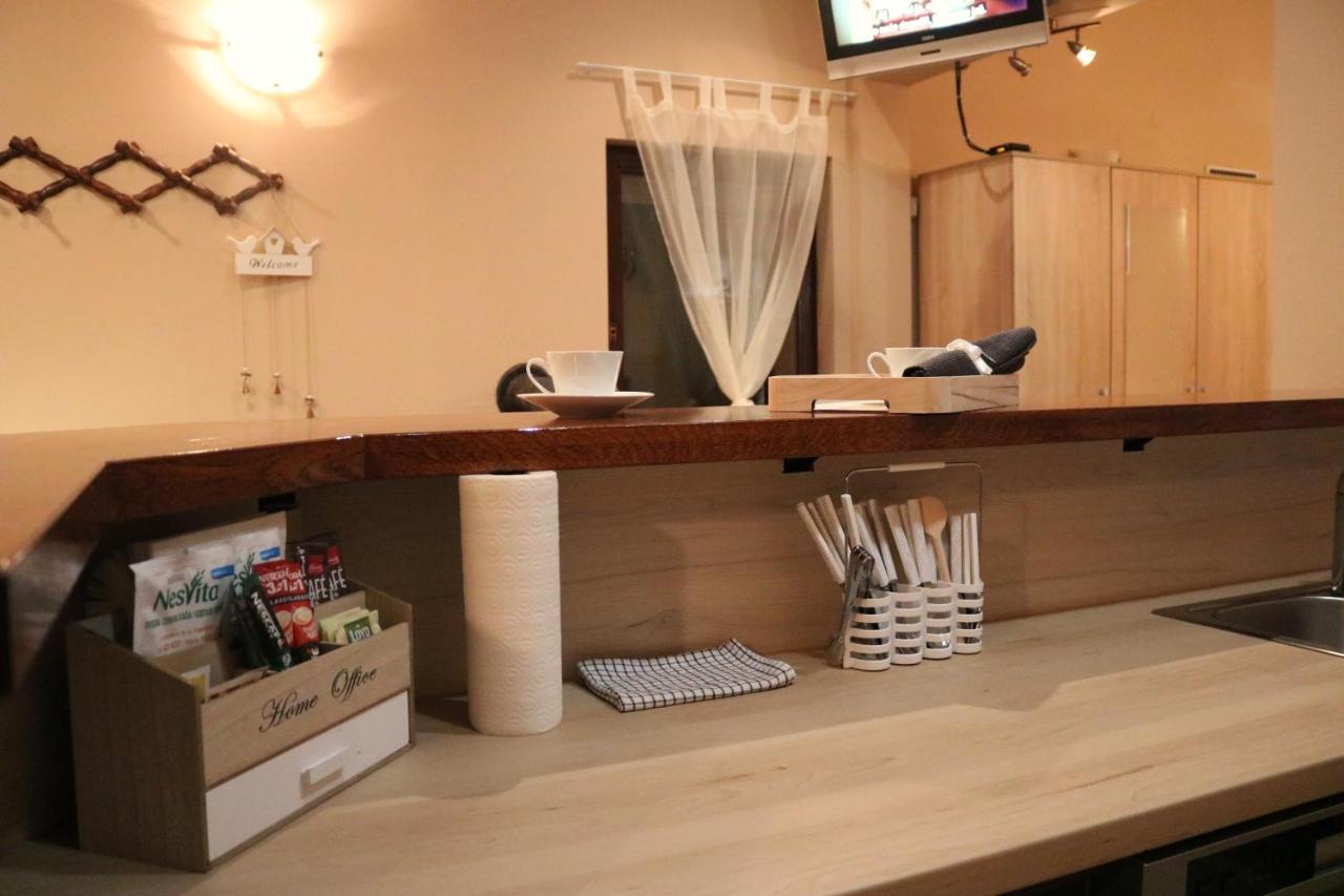Guest House Studio Apartman Marina - With Jacuzzi, Free Parking, Pet Friendly Karlovac Dış mekan fotoğraf